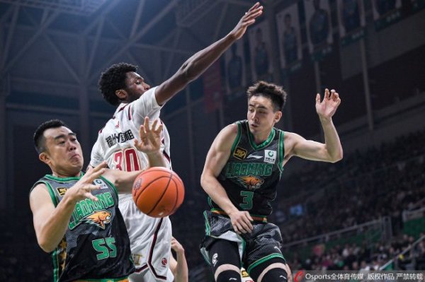 九游娱乐官网 赵继伟22+8弗格39分 辽宁胜浙江取开门红